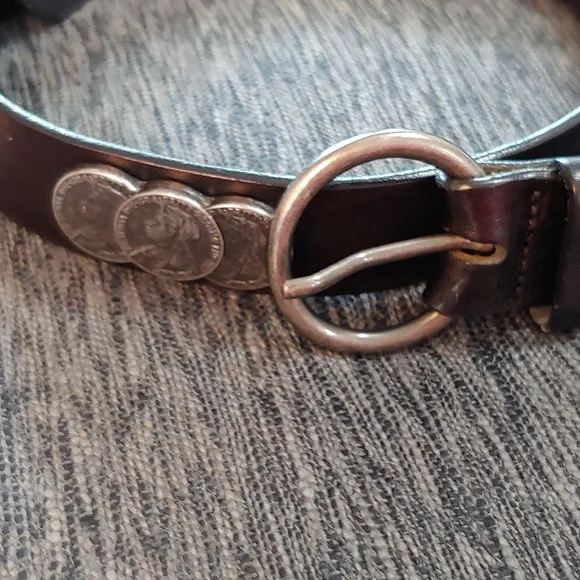 Tosca Blu Italian leather belt coin detail EUC Elegant women main image 3